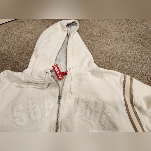 Supreme zip up hoodie Large - Picture 2 of 3
